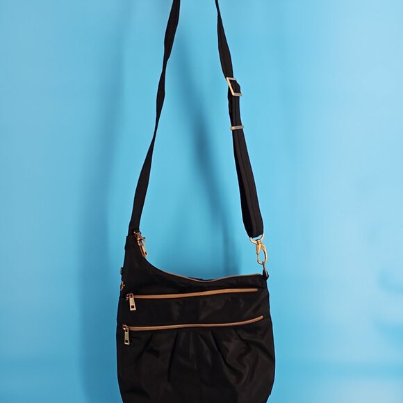 Travelon Anti-Theft Black Crossbody Bag – Functional & Secure - Picture 3 of 16